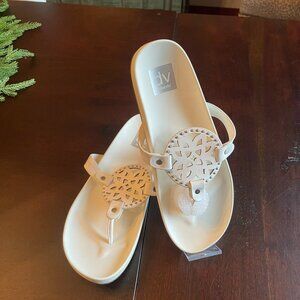 Dolce Vita Pilar White Sandal Size 8.5